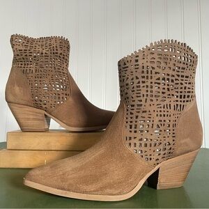 NWT Ron White BRAIDEN Laser Cut Booties in Caramel Antiqued Suede *Italy*